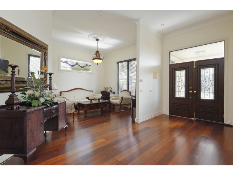 12 Craig Street, Warragul VIC 3820