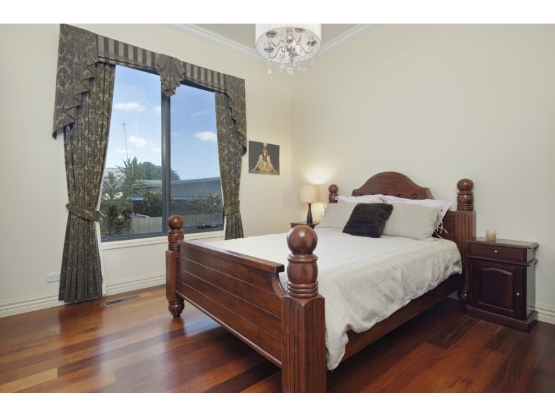 12 Craig Street, Warragul VIC 3820