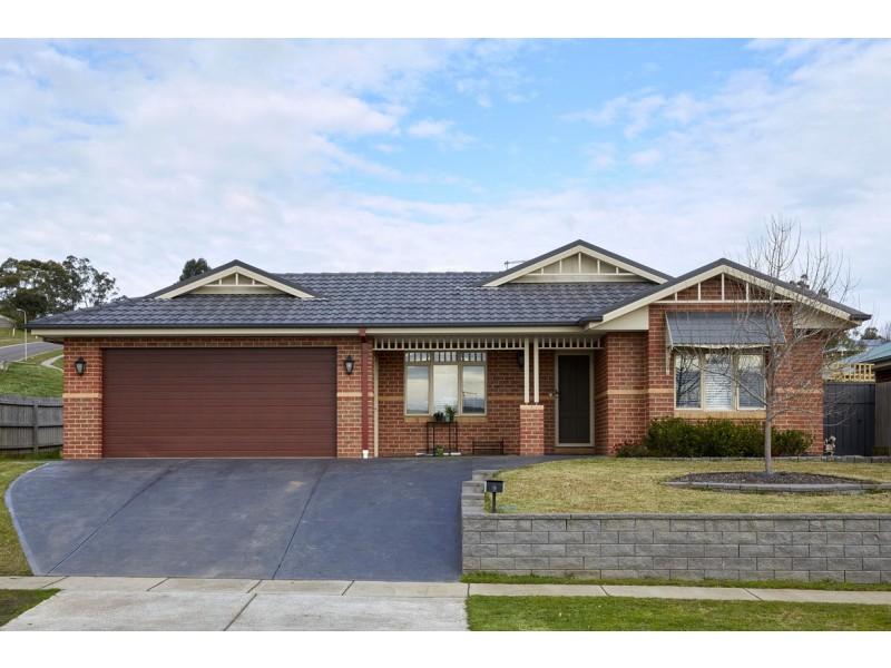 9 Chiswick Crescent, Drouin VIC 3818