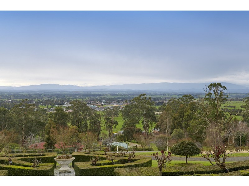 8 McIntyre Road, Yarragon VIC 3823