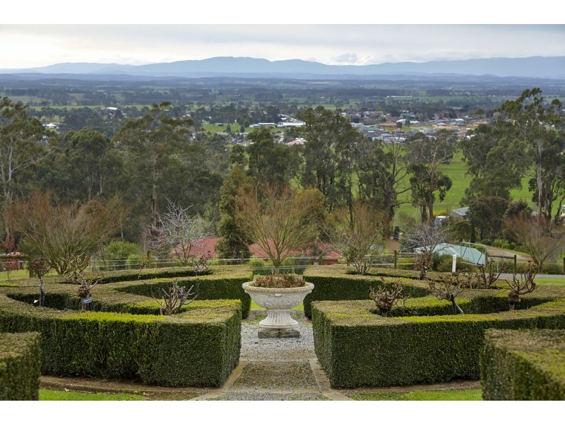 8 McIntyre Road, Yarragon VIC 3823