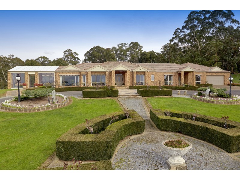 8 McIntyre Road, Yarragon VIC 3823