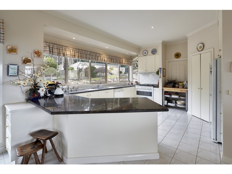 8 McIntyre Road, Yarragon VIC 3823