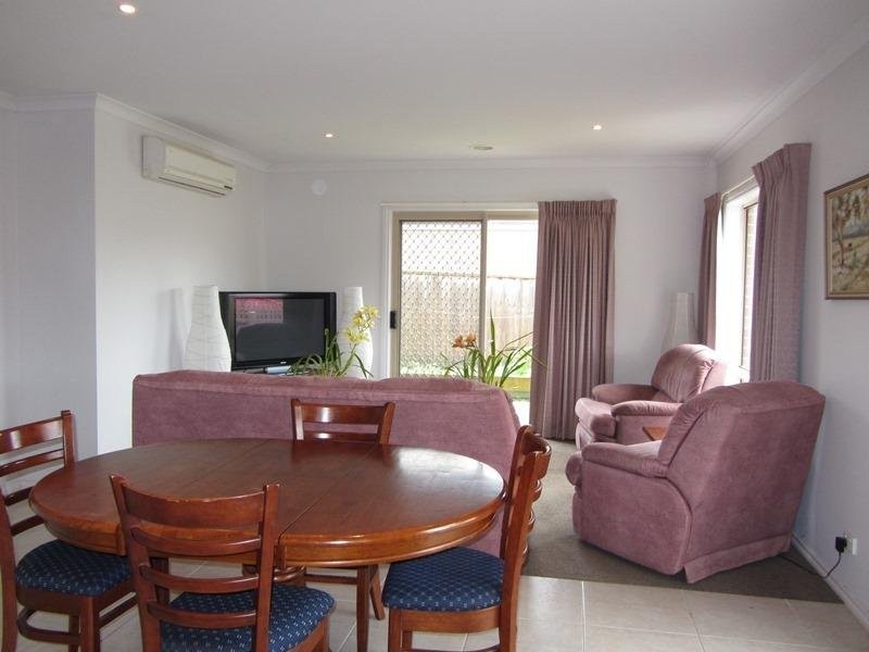 13 Rivendale Crescent, Drouin VIC 3818