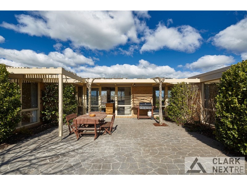 16 Oak Court, Warragul VIC 3820