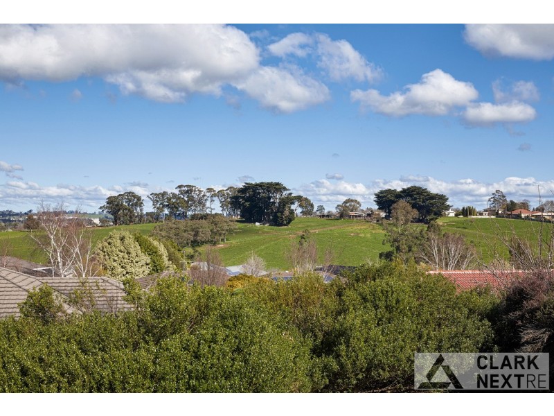 16 Oak Court, Warragul VIC 3820