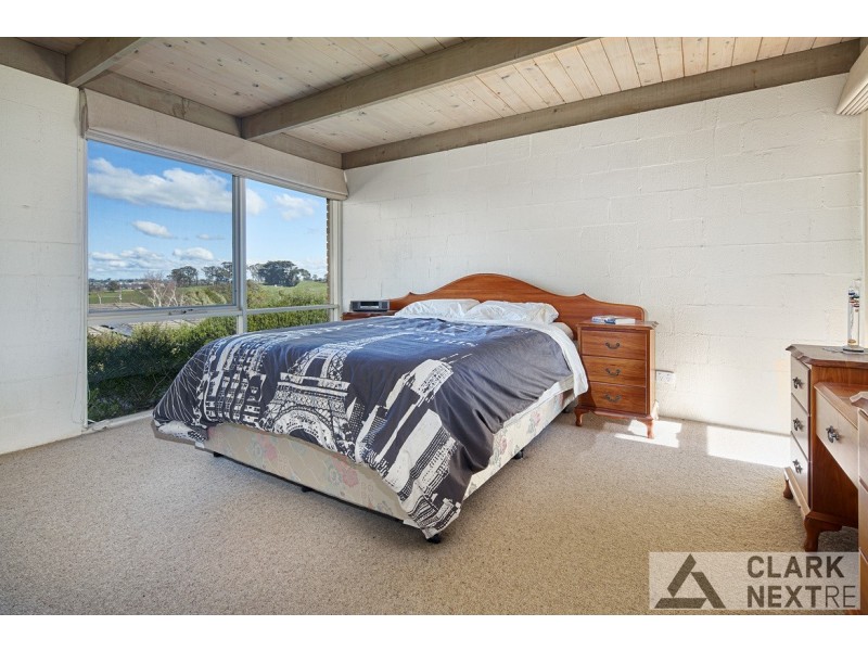 16 Oak Court, Warragul VIC 3820
