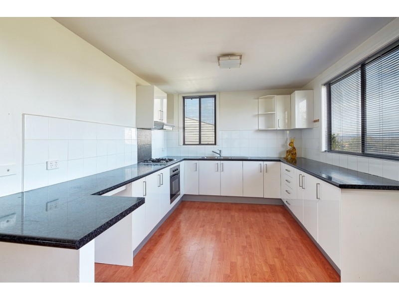 17 Fenton Street, Warragul VIC 3820