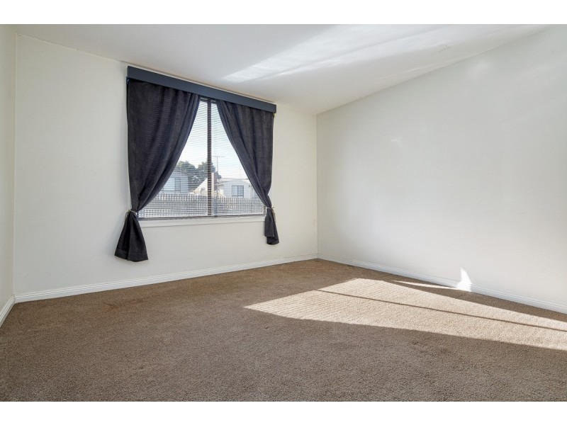 17 Fenton Street, Warragul VIC 3820