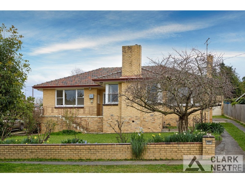 27 Sinclair Street, Warragul VIC 3820