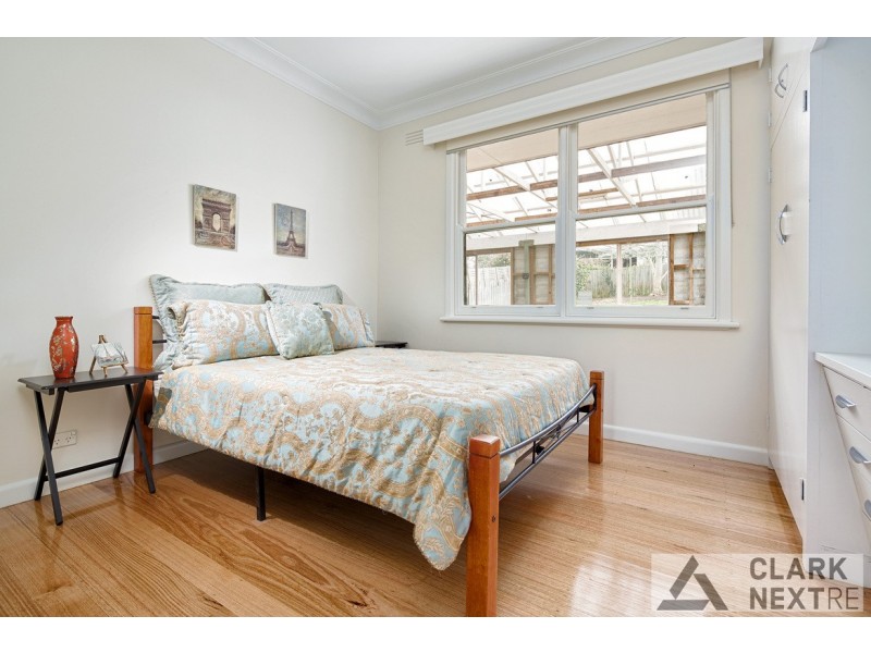 27 Sinclair Street, Warragul VIC 3820