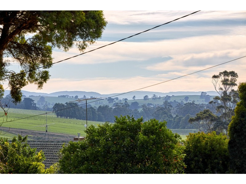 6 Cornish Street, Warragul VIC 3820