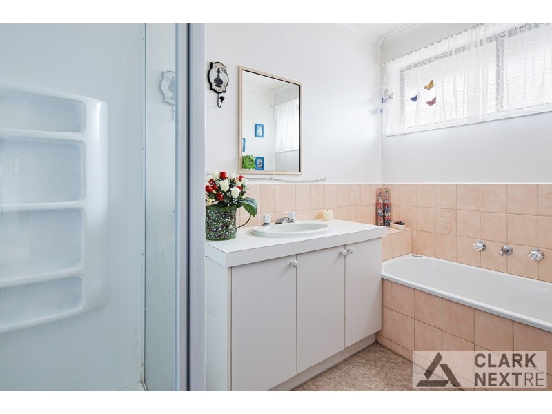 1/18 Calway Street, Drouin VIC 3818