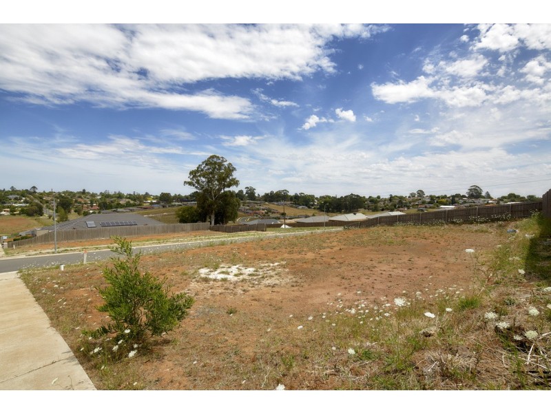 21 Todman Street, Drouin VIC 3818