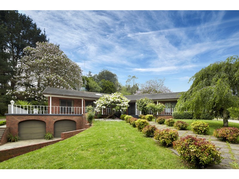 16 Hogan Lane, Trafalgar South VIC 3824