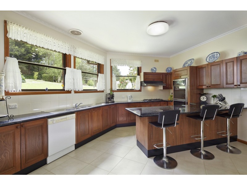 16 Hogan Lane, Trafalgar South VIC 3824
