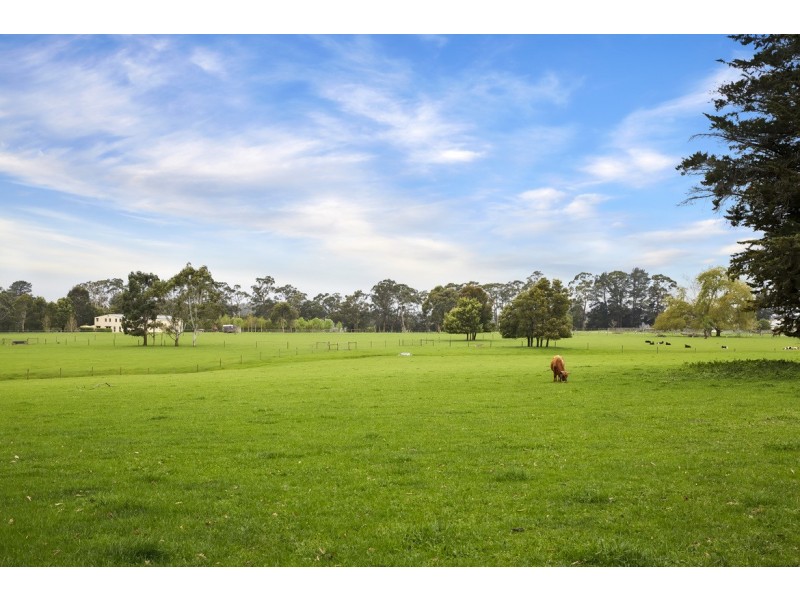 870 Main South Road, Drouin South VIC 3818