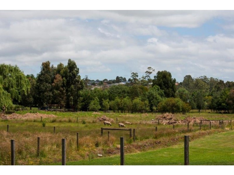 Lot 2, 14 Green Valley Drive, Drouin VIC 3818