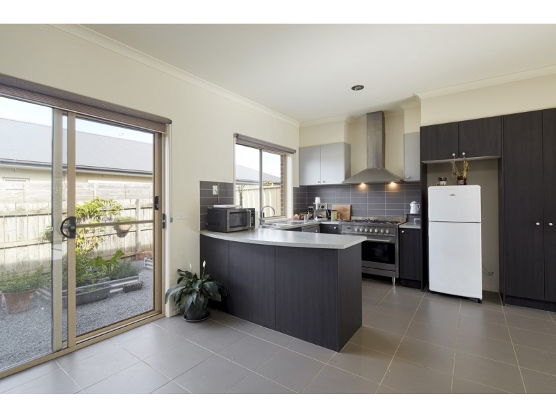 21 Gloucester Place, Warragul VIC 3820