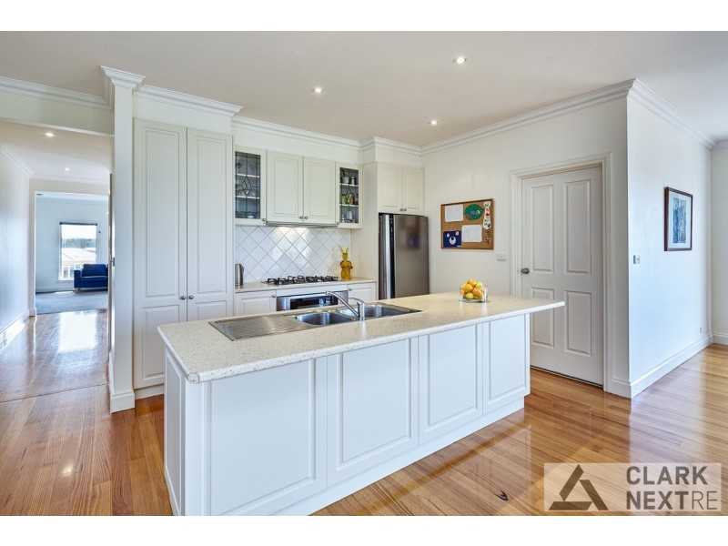 10 Nicolas Court, Warragul VIC 3820