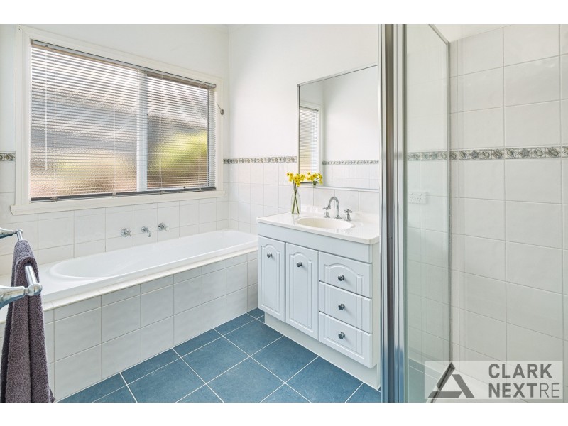 10 Nicolas Court, Warragul VIC 3820