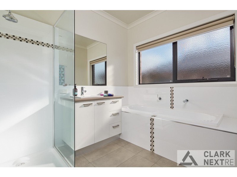 30 Glendon Drive, Warragul VIC 3820