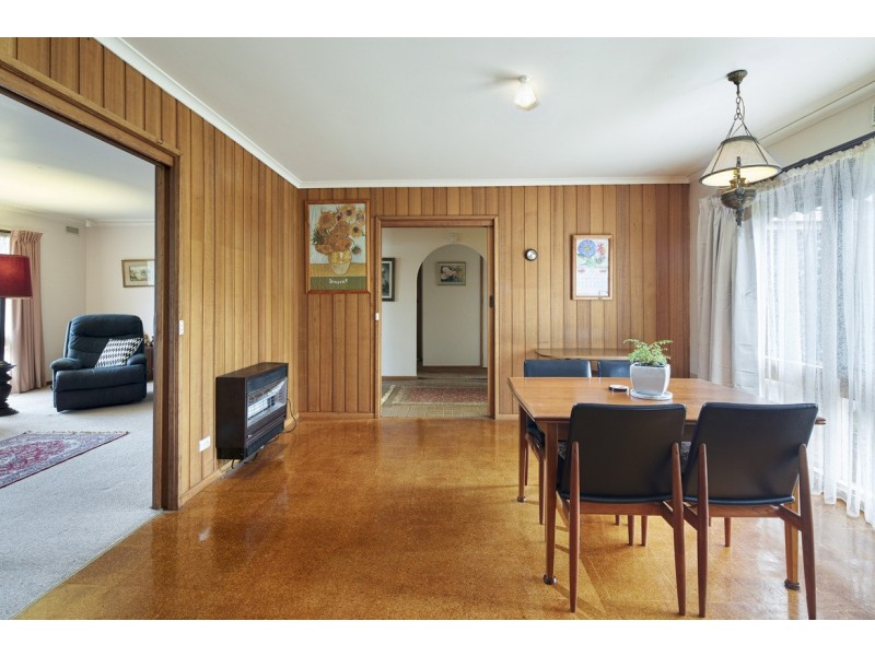 14 Rangeview Street, Warragul VIC 3820