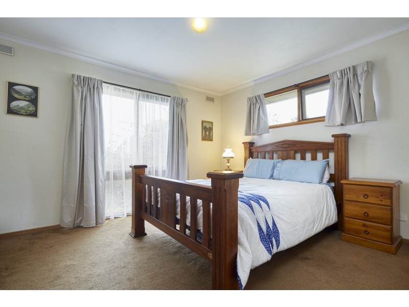 14 Rangeview Street, Warragul VIC 3820