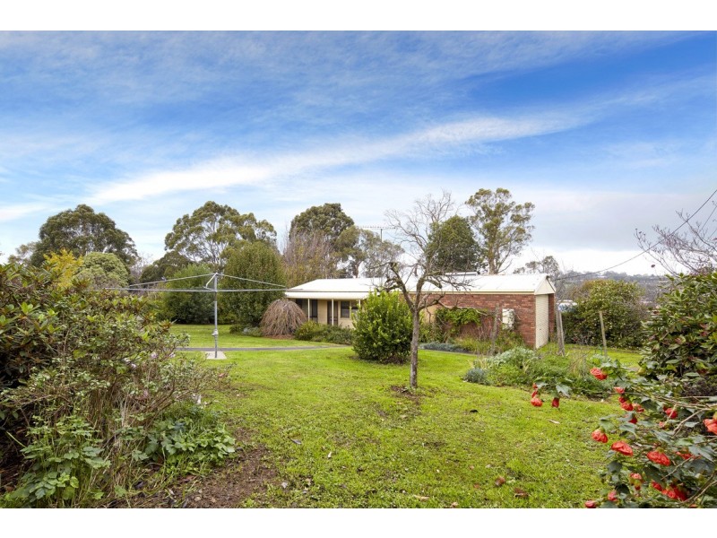 14 Rangeview Street, Warragul VIC 3820