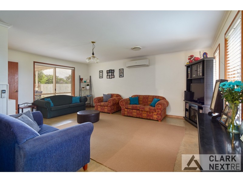 19 Hopetoun Road, Drouin VIC 3818