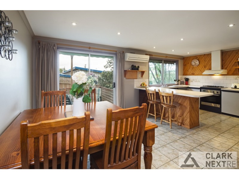 881 Princes Way, Drouin VIC 3818