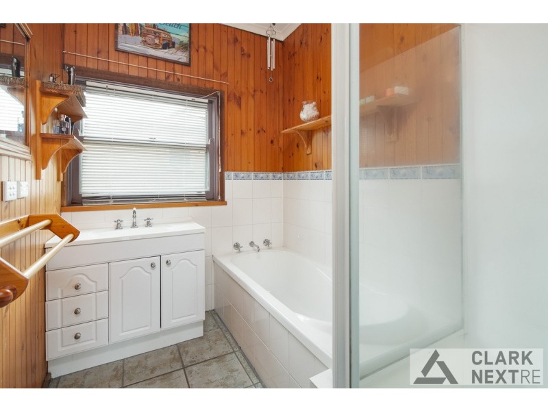 881 Princes Way, Drouin VIC 3818