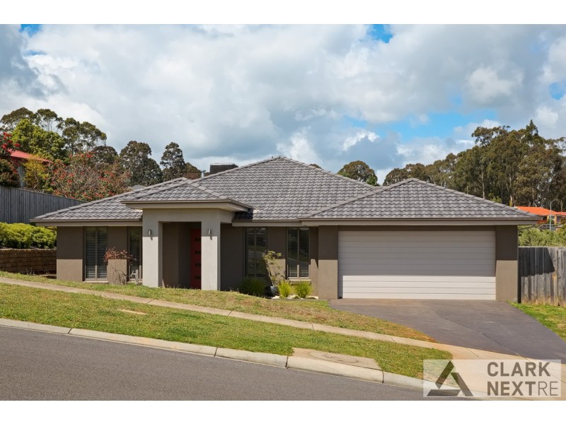 29 Hatfield Drive, Drouin VIC 3818