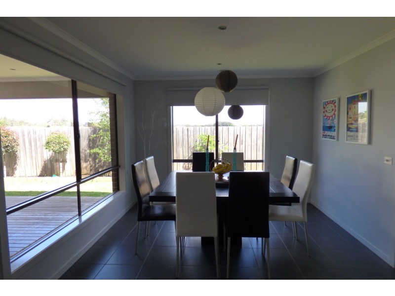 29 Hatfield Drive, Drouin VIC 3818