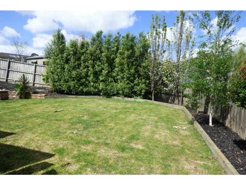 29 Hatfield Drive, Drouin VIC 3818