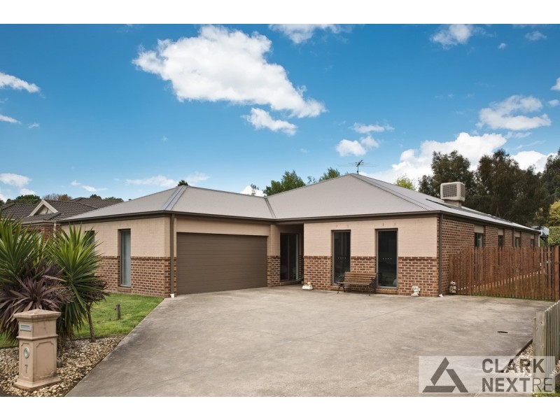 7 Rulemount Road, Warragul VIC 3820