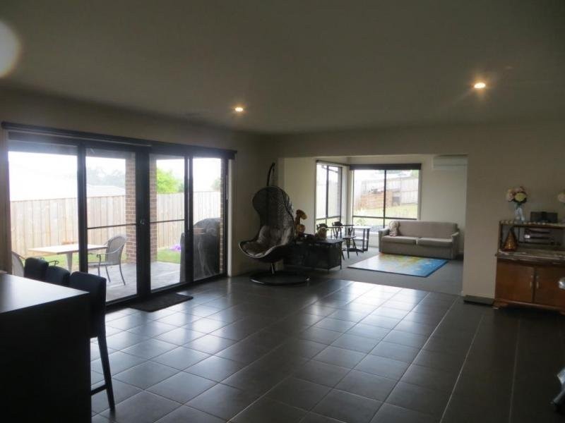 45 Myrtle Crescent, Warragul VIC 3820