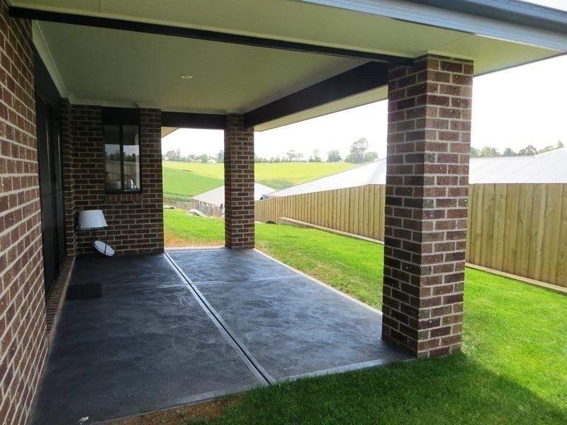 45 Myrtle Crescent, Warragul VIC 3820