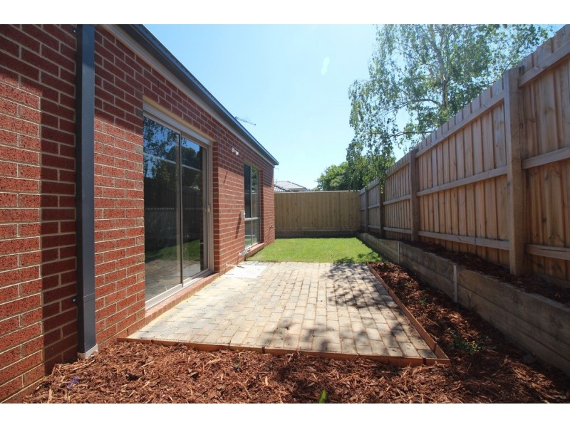 4/4 Hearn Street, Drouin VIC 3818