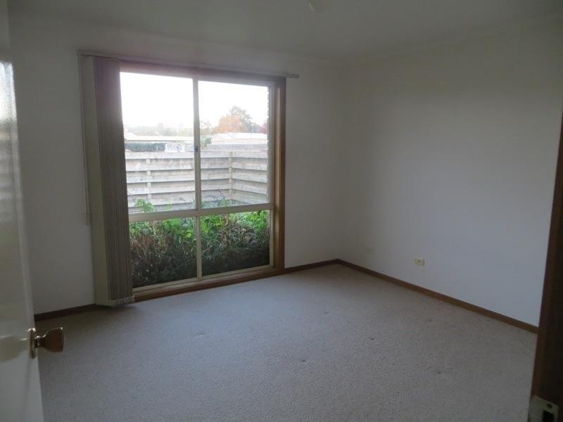 1/9 Melanie Drive, Warragul VIC 3820