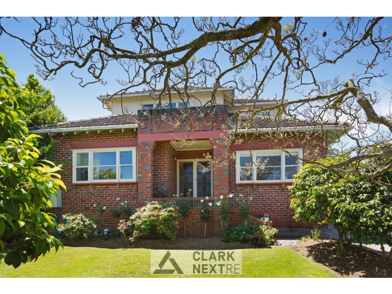 76 Railway Avenue, Garfield VIC 3814