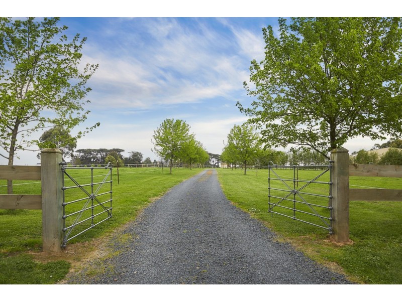 870 Main South Road, Drouin South VIC 3818