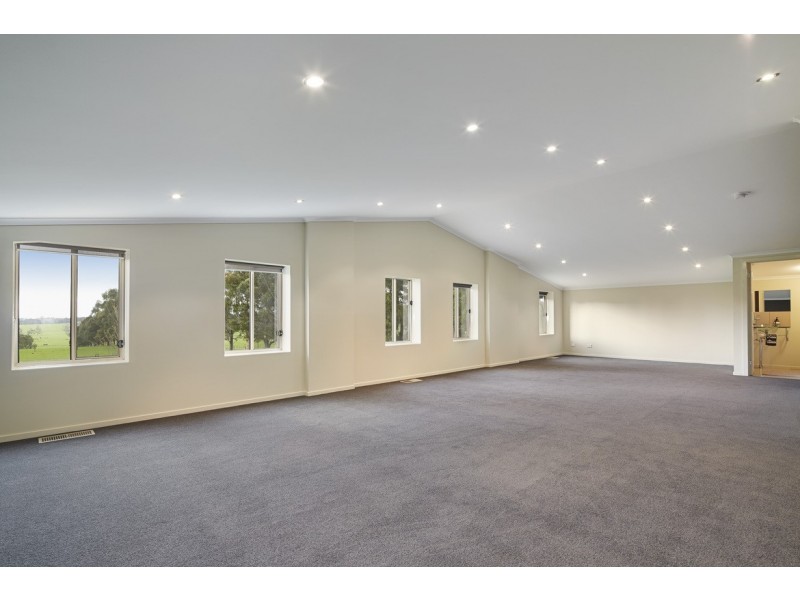 870 Main South Road, Drouin South VIC 3818