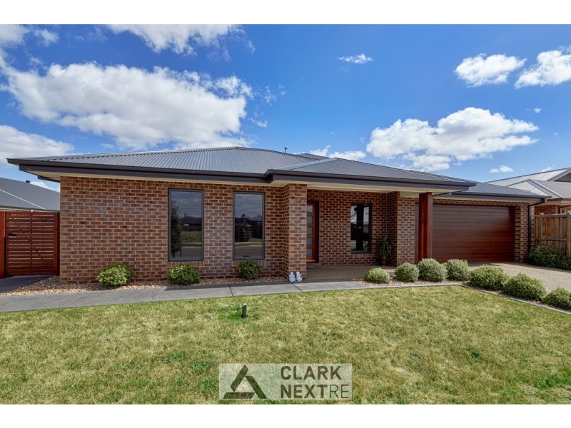 141 Twin Ranges Drive, Warragul VIC 3820