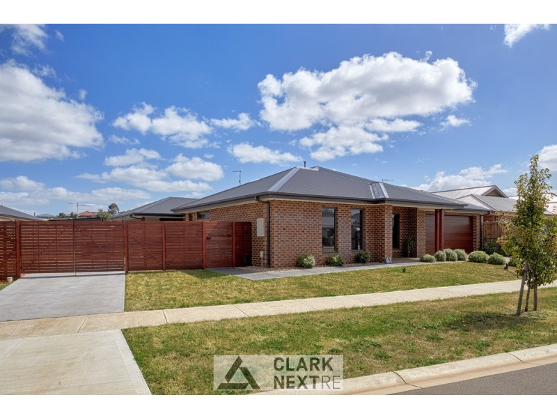 141 Twin Ranges Drive, Warragul VIC 3820