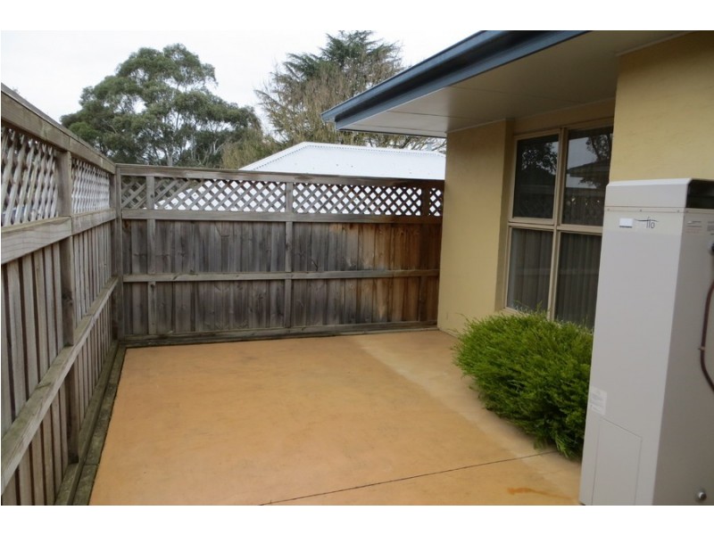 1/18 Montrose Street, Warragul VIC 3820