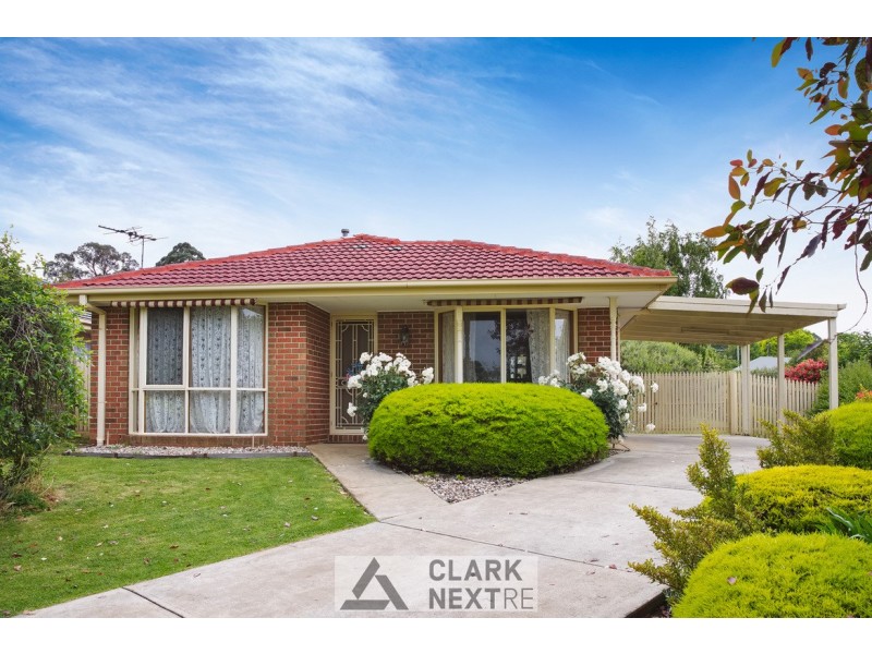 6 Flaxmill Close, Drouin VIC 3818