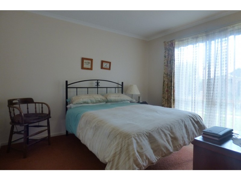 1 Gwinear Court, Warragul VIC 3820