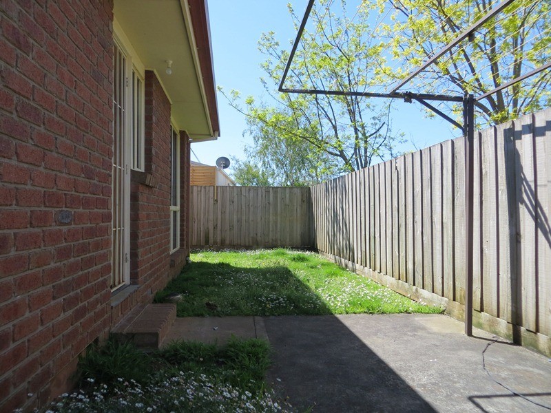 2/6 Melanie Drive, Warragul VIC 3820