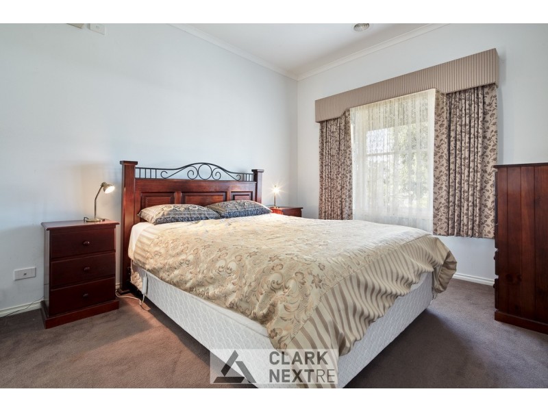 13 Holland Street, Drouin VIC 3818